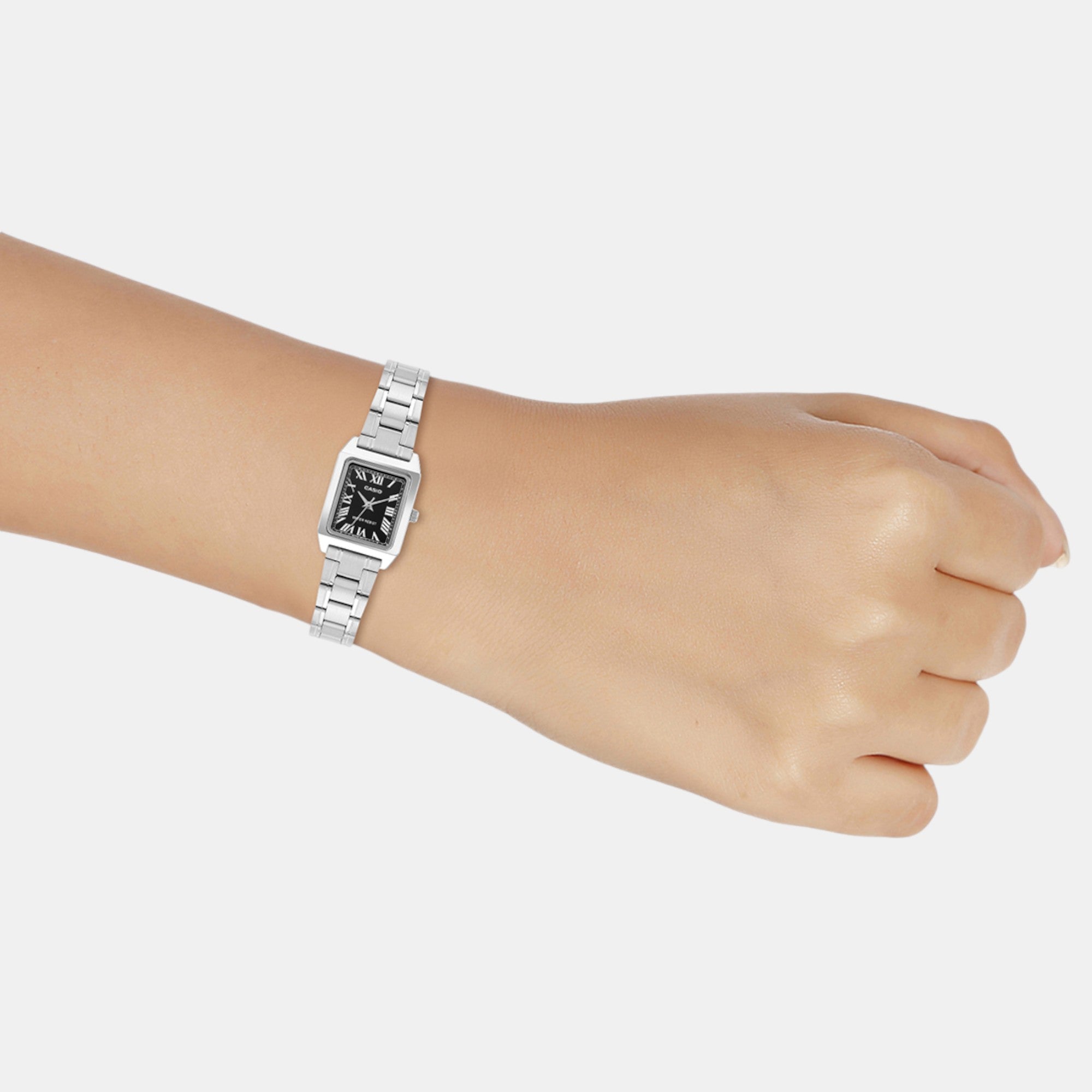 Enticer Women Quartz Black Dial Analog Stainless Steel Watch A2278