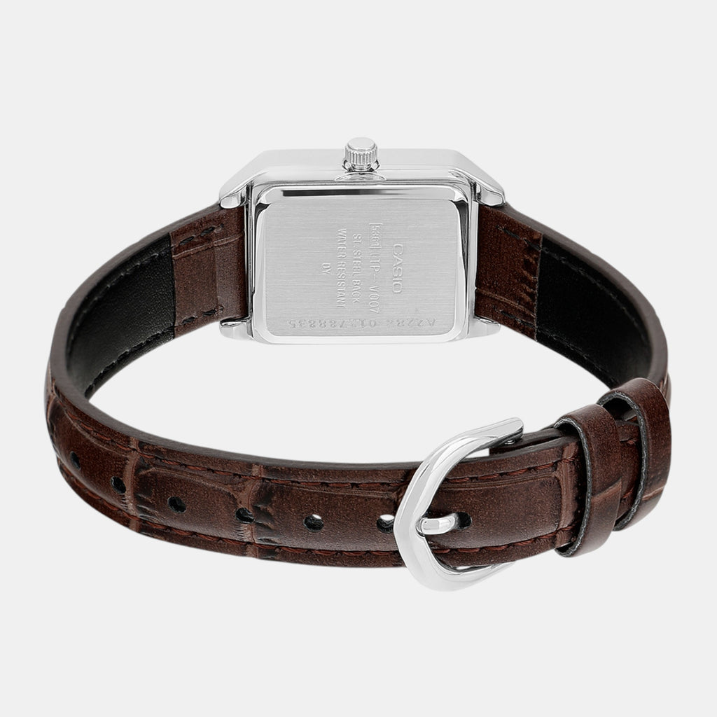 Enticer Women Quartz White Dial Analog Leather Watch A2288