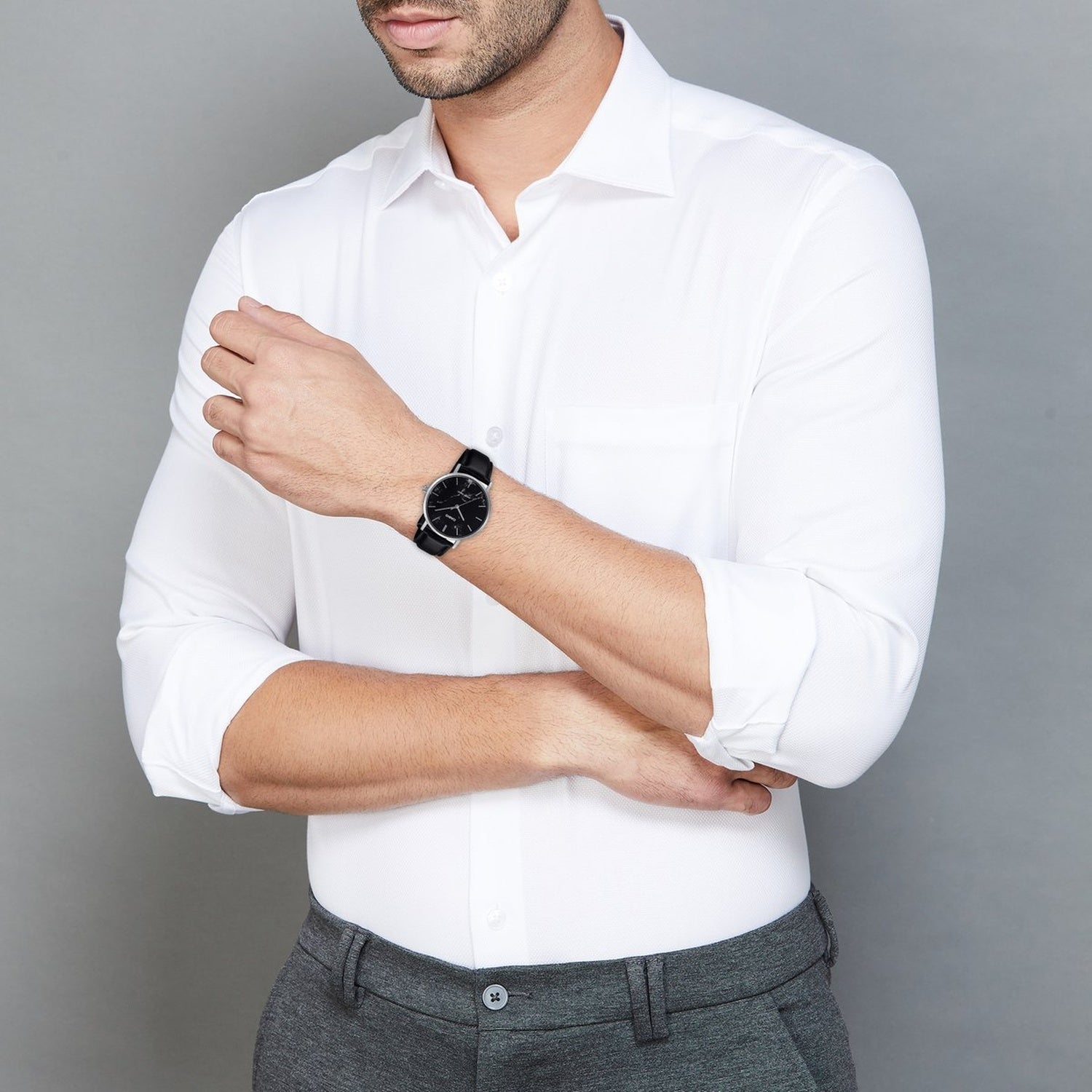 Enticer Men Quartz Black Dial Analog Leather Watch A2351