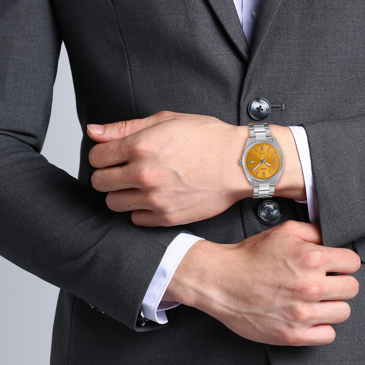 Enticer Men Quartz Yellow Dial Analog Stainless Steel Watch A2369
