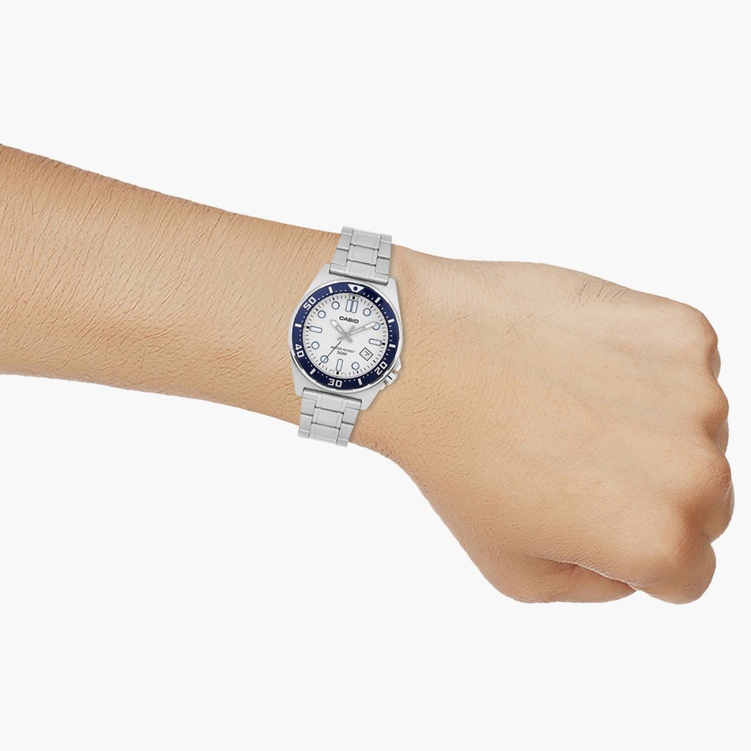 Enticer Men Quartz White Dial Analog Stainless Steel Watch A2379