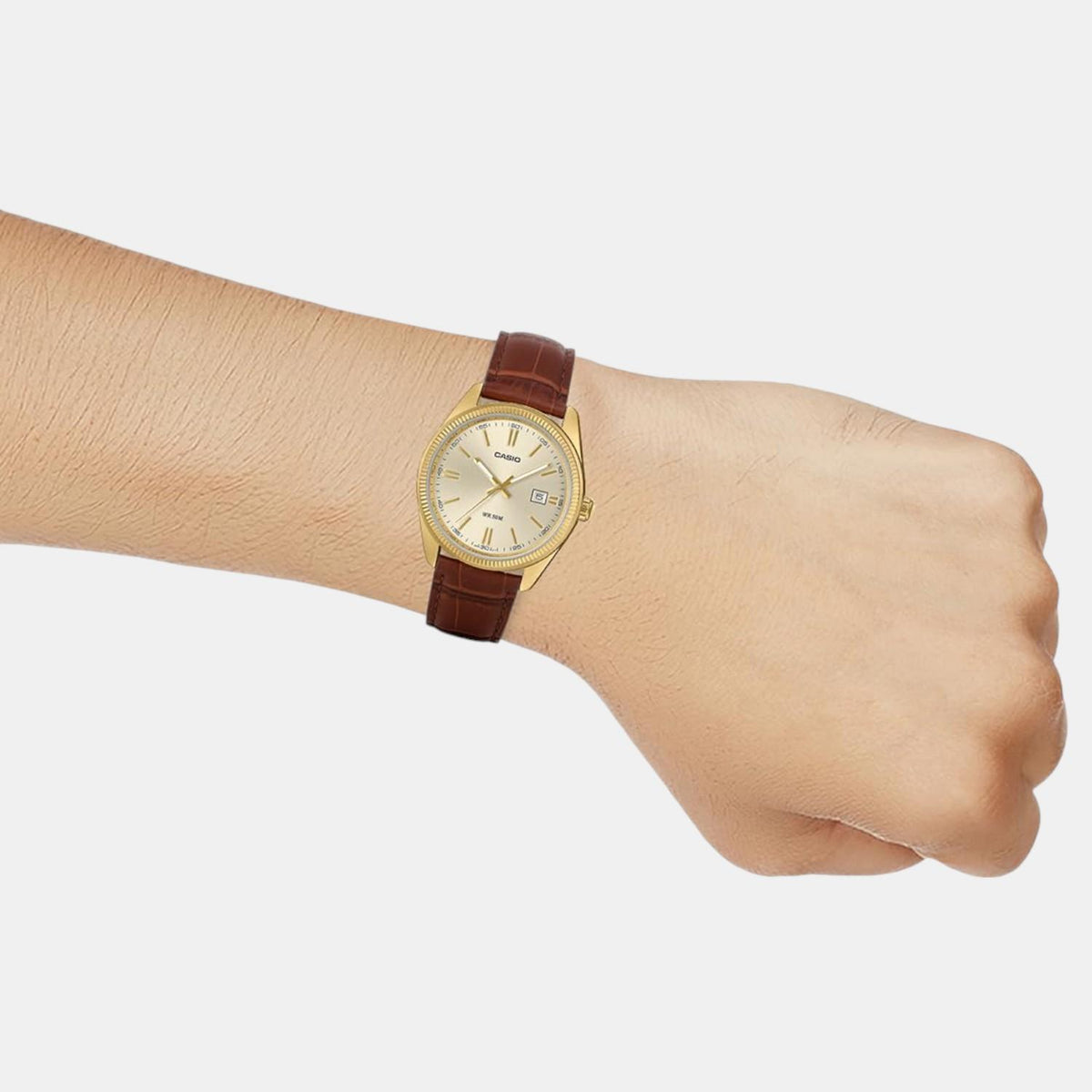 Enticer Men Quartz Gold Dial Analog Leather Watch A2396