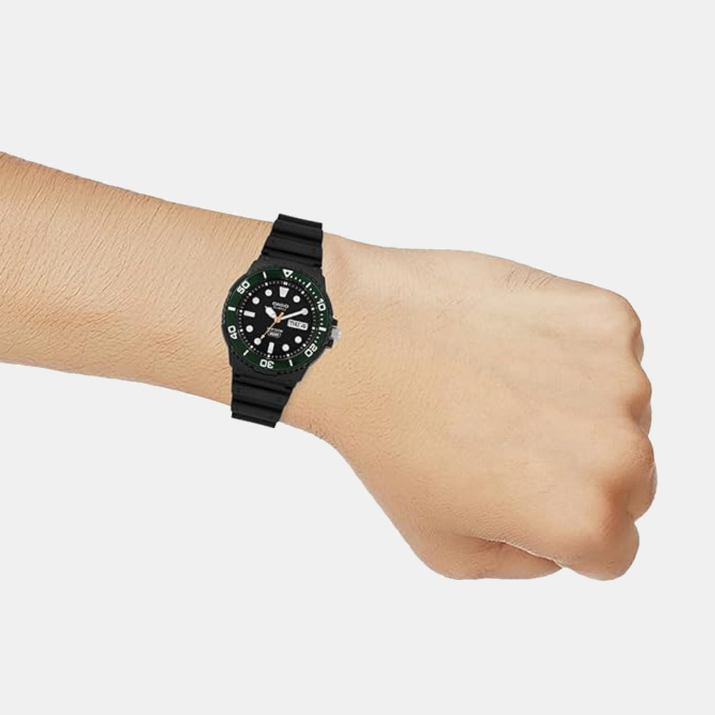 Youth Men Quartz Black Dial Analog Resin Watch A2404