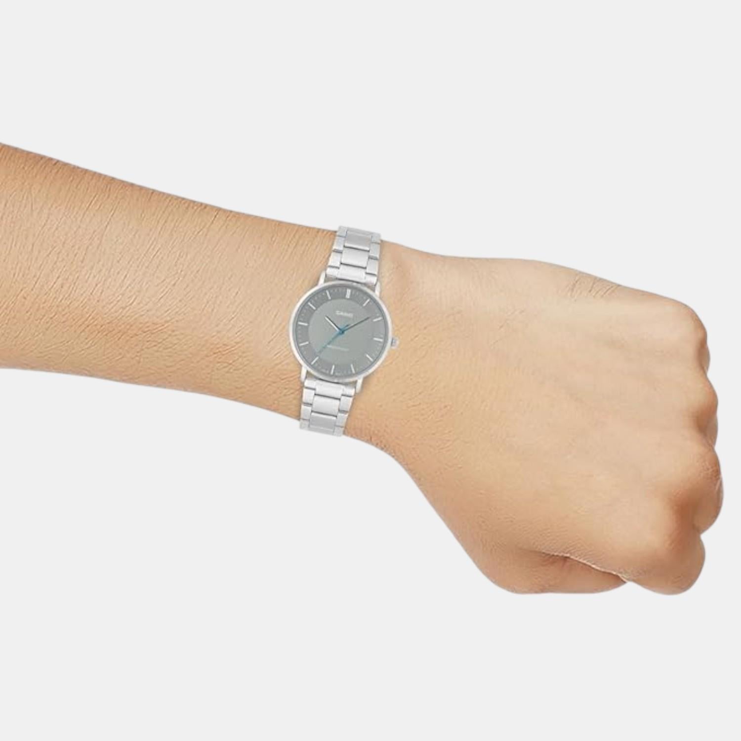 Enticer Men Quartz Grey Dial Analog Stainless Steel Watch A2413