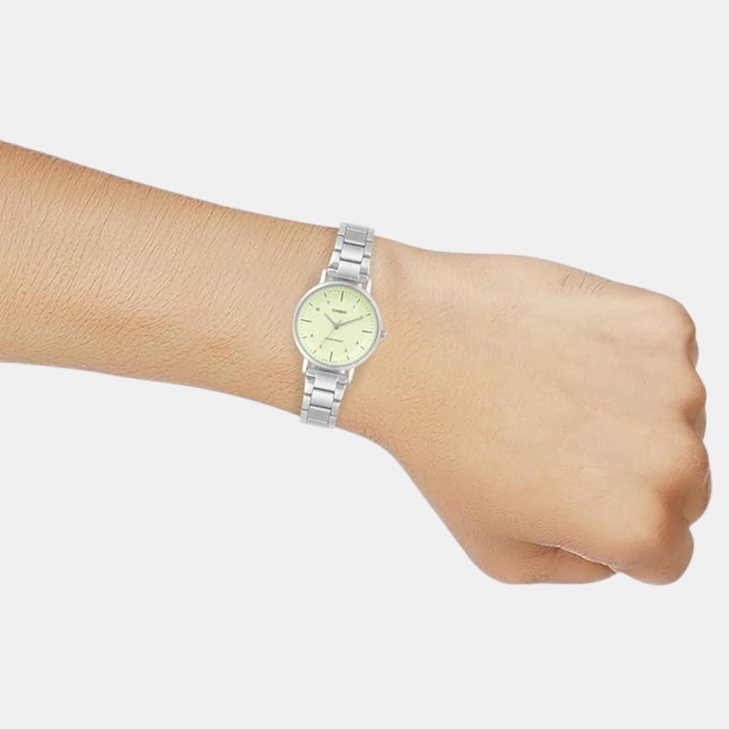 Enticer Women Quartz Green Dial Analog Stainless Steel Watch A2422