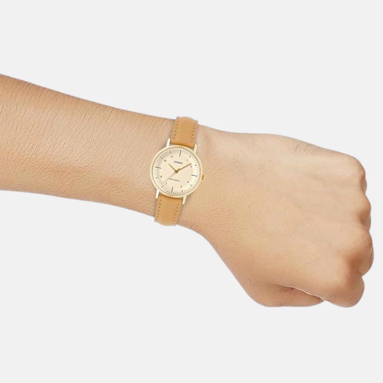 Enticer Women Quartz Gold Dial Analog Leather Watch A2426