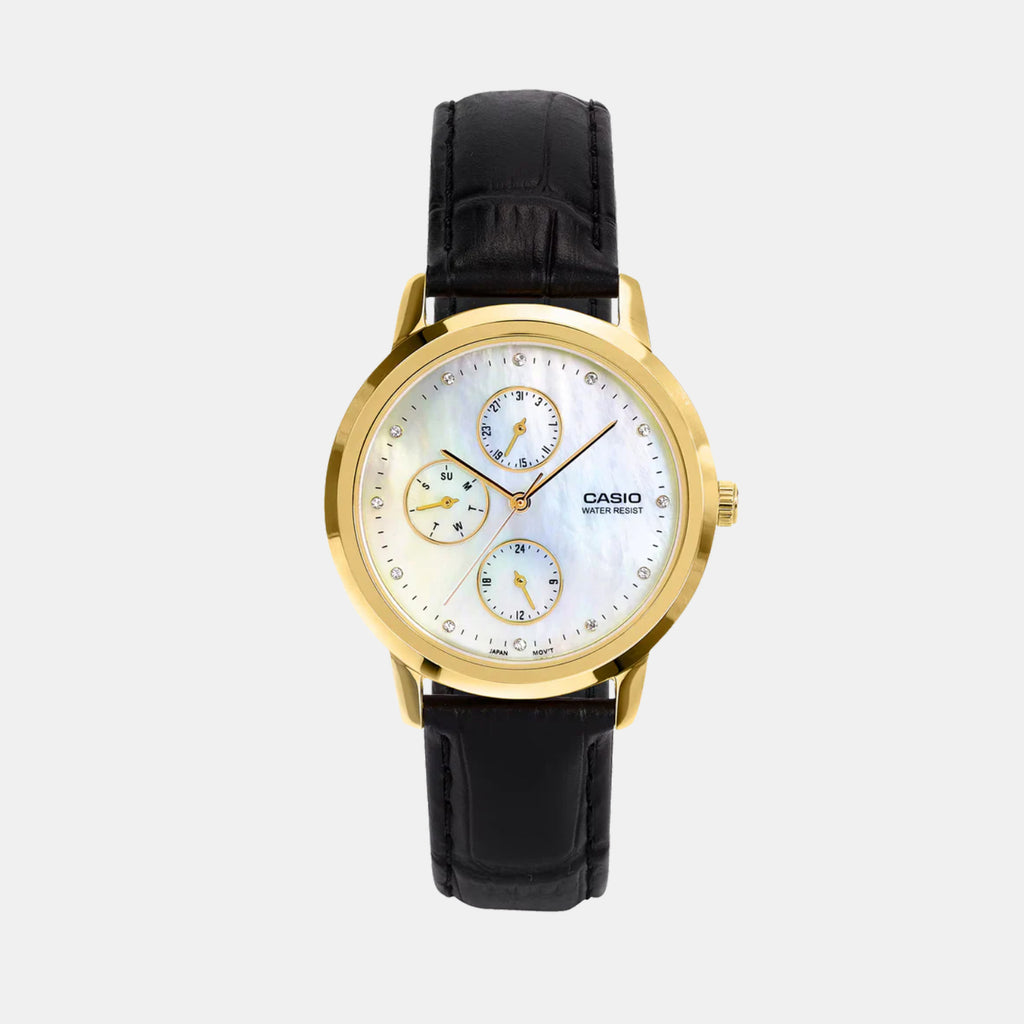 Women Quartz White Dial Analog Leather Watch A2495