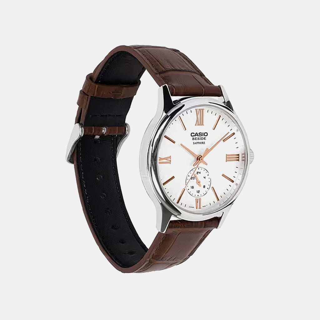 Men Quartz White Dial Analog Leather Watch A2539