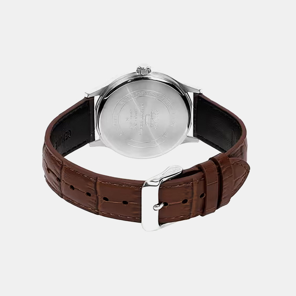 Men Quartz White Dial Analog Leather Watch A2539