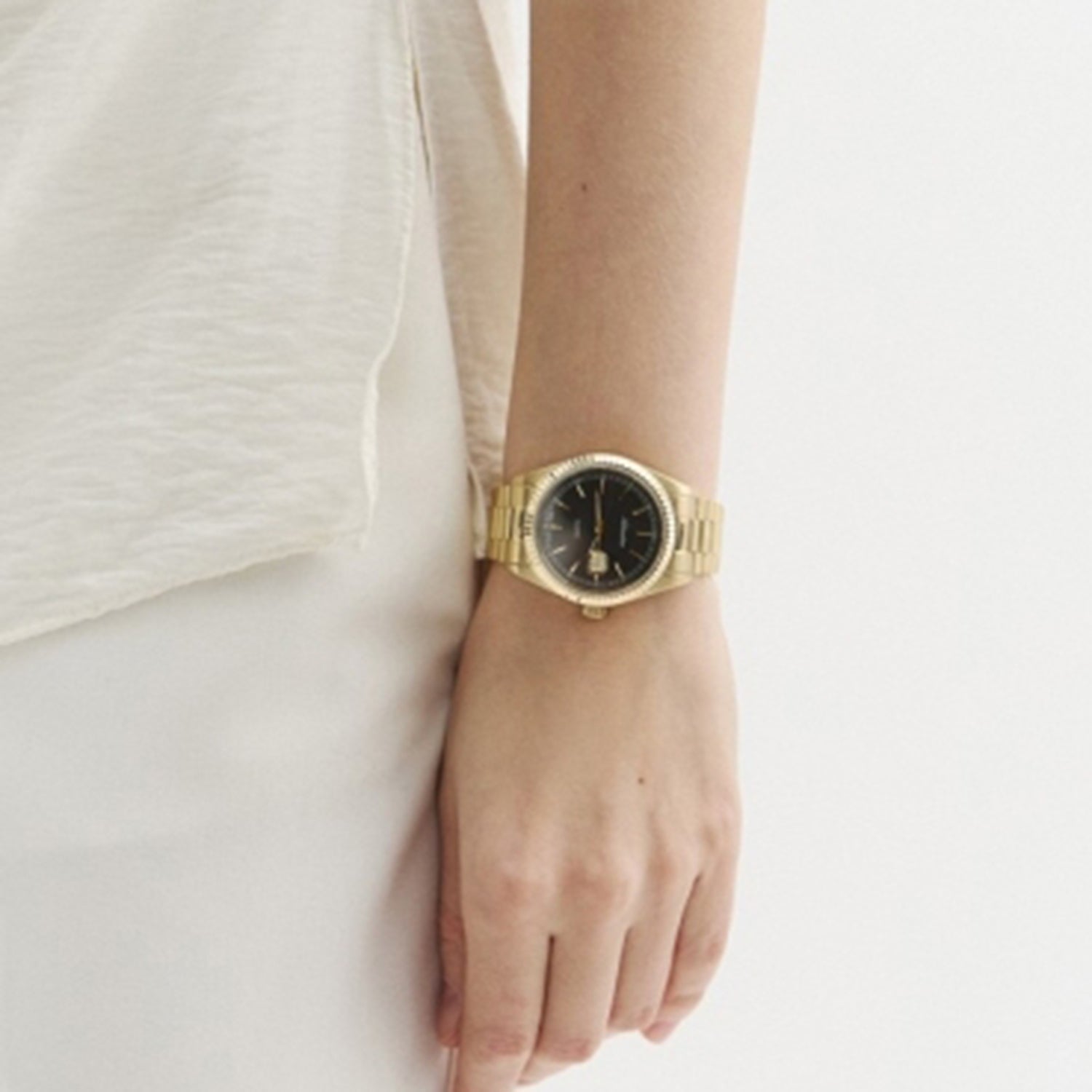 Women Quartz Grey Dial Analog Stainless Steel Watch A3090.1116QXL