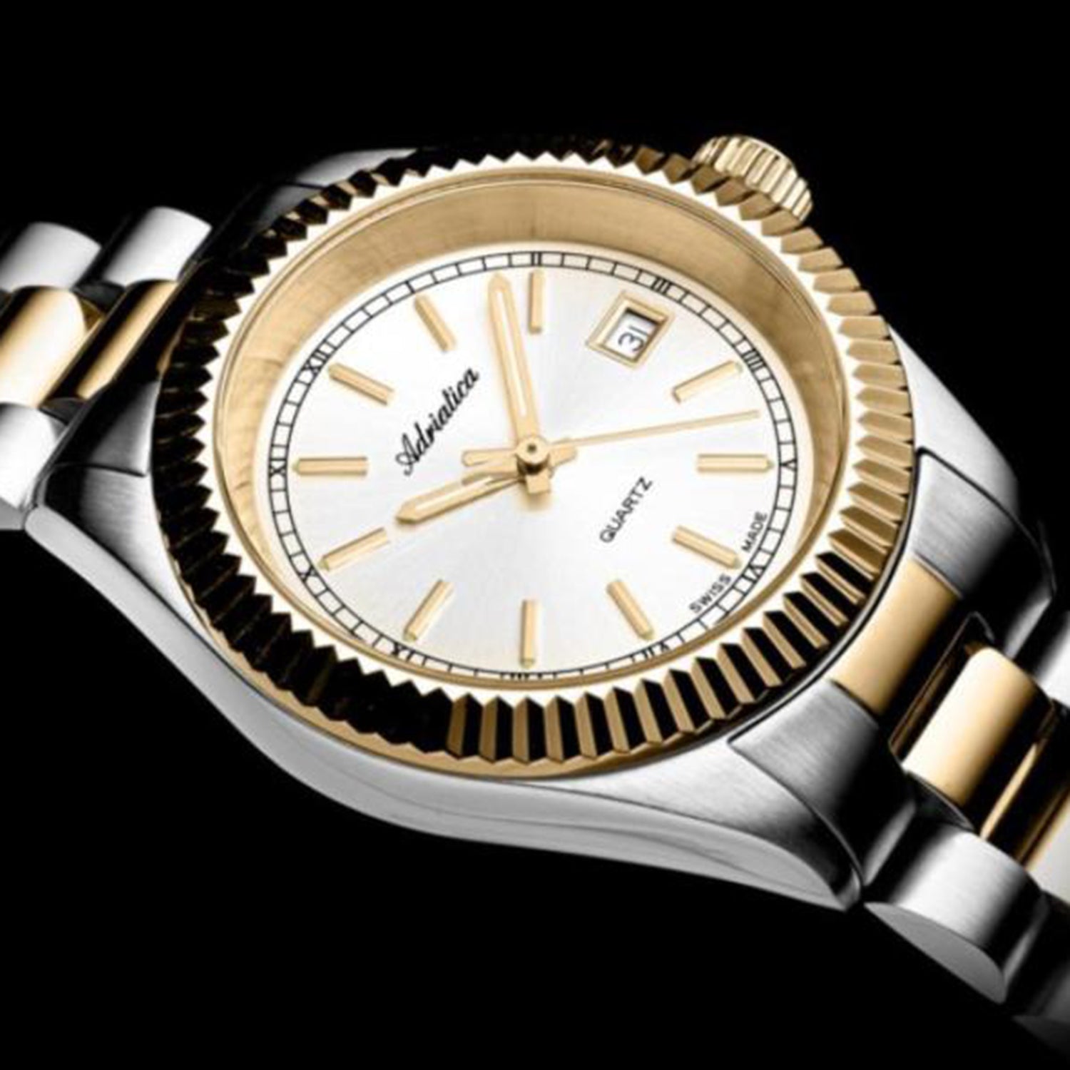 Women Quartz Silver Dial Analog Stainless Steel Watch A3090.2113QXL