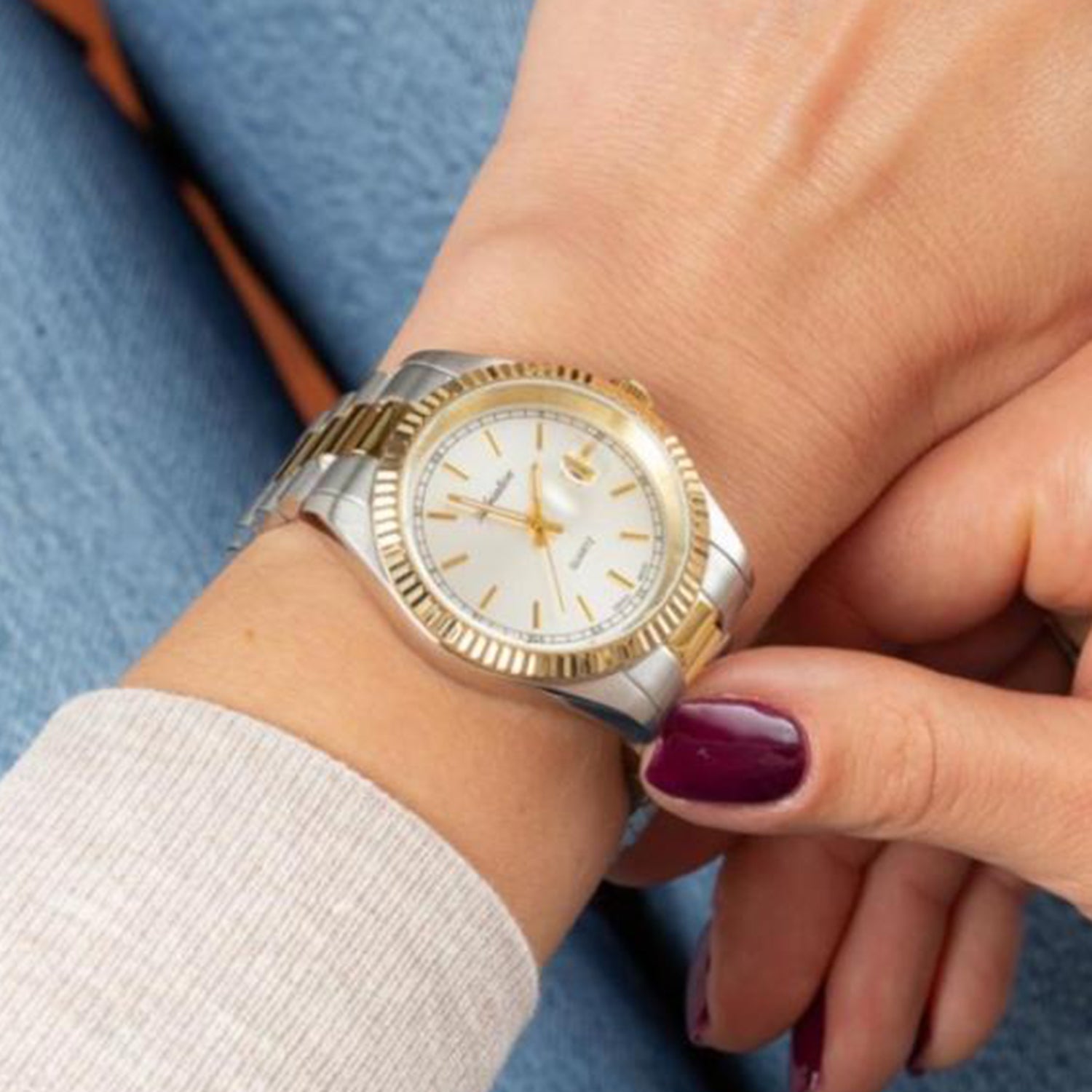 Women Quartz Silver Dial Analog Stainless Steel Watch A3090.2113QXL