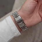 Women Quartz Silver Dial Analog Stainless Steel Watch A3199.R183Q