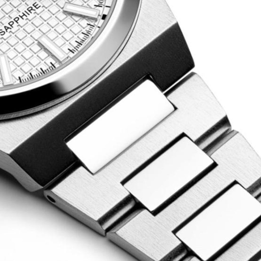Women Quartz Silver Dial Analog Stainless Steel Watch A3326.5113Q