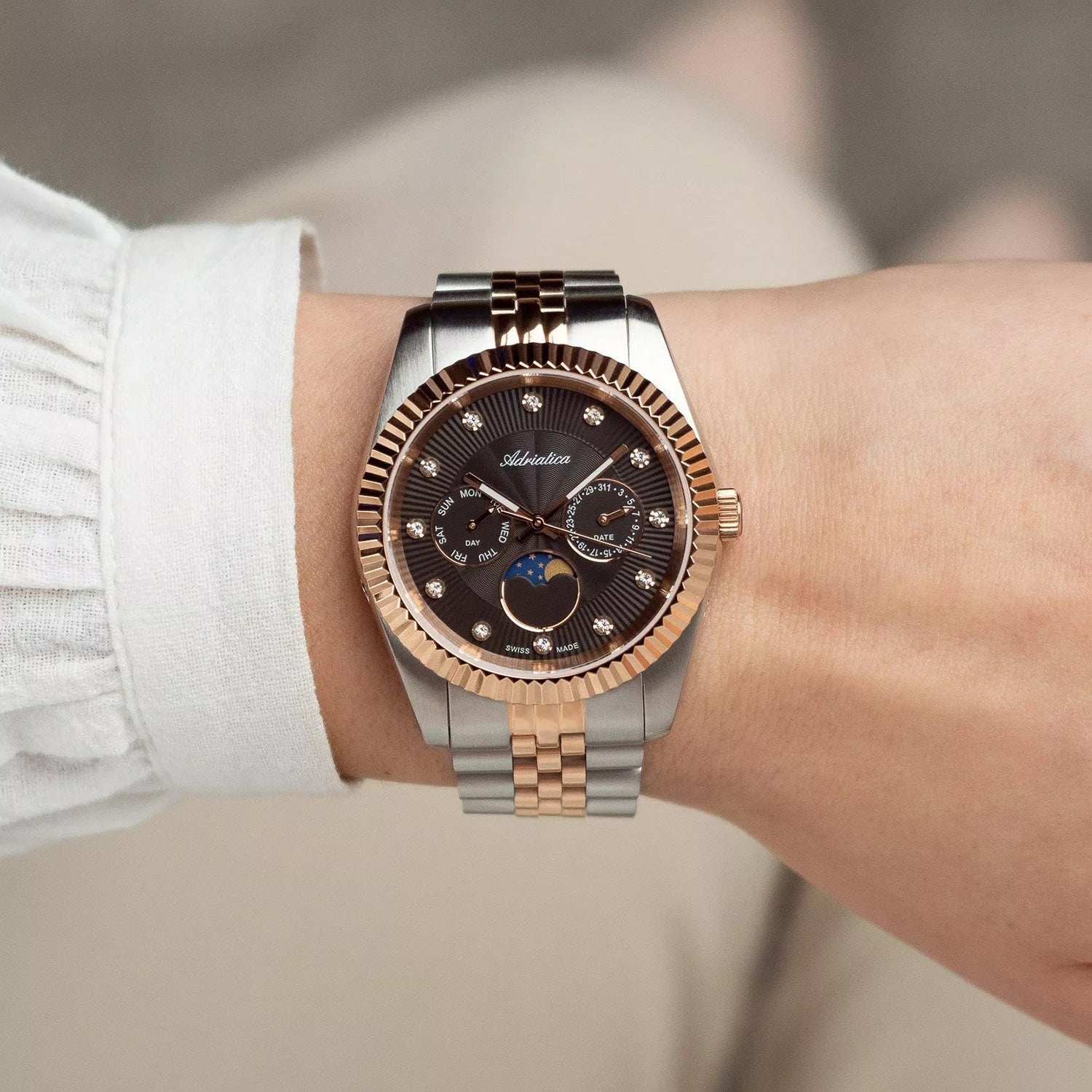 Classic Women Quartz Grey Dial Multi-Function Stainless Steel Watch A3809.R1R6QF
