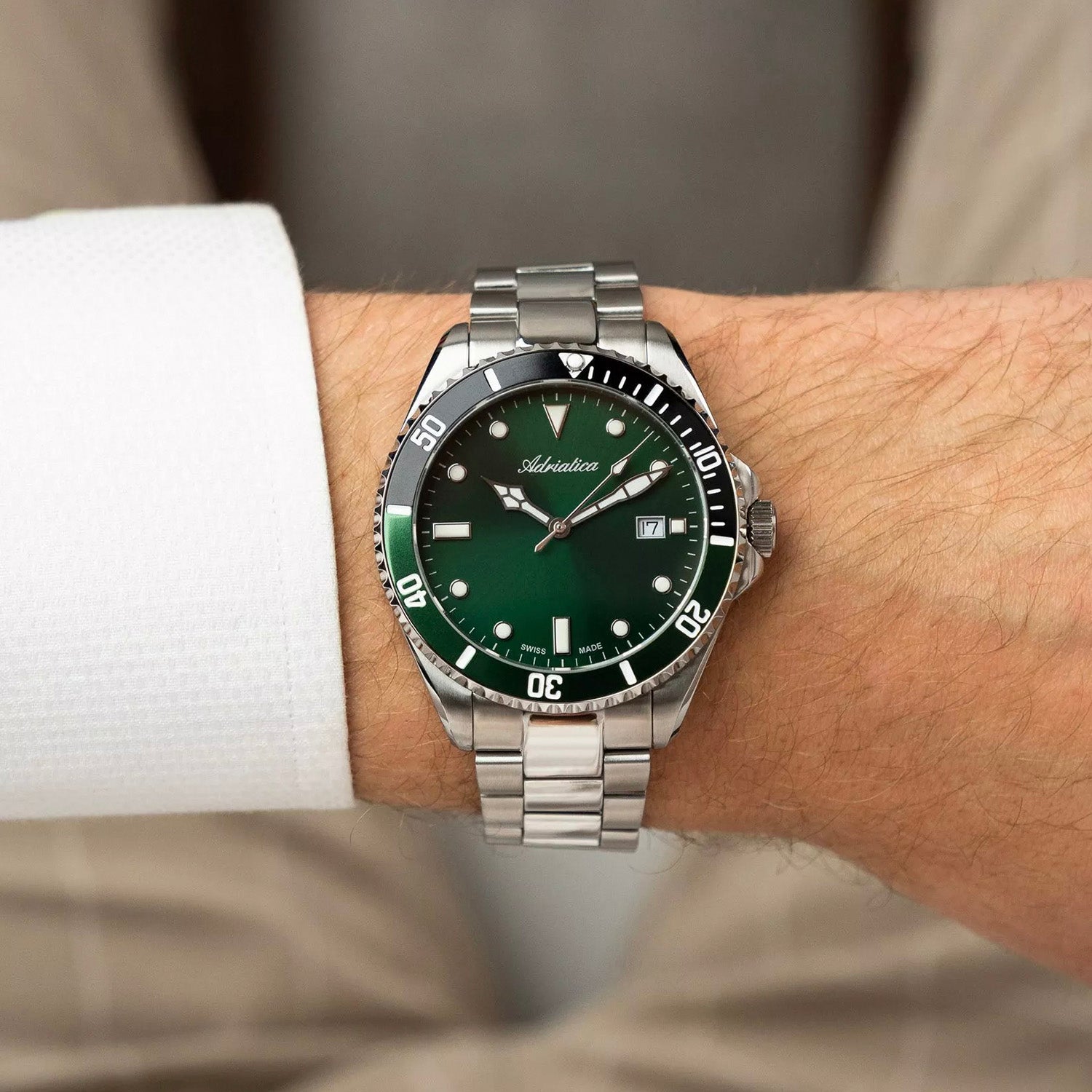Premiere Men Quartz Green Dial Analog Stainless Steel Watch A8347.W190Q