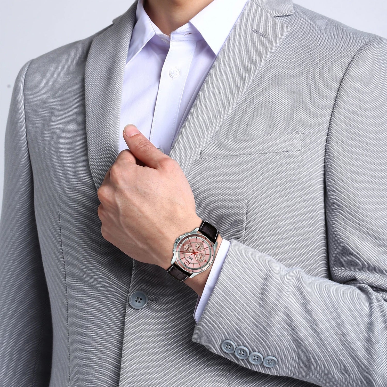 Enticer Men Quartz Rose Gold Dial Chronograph Watch A956