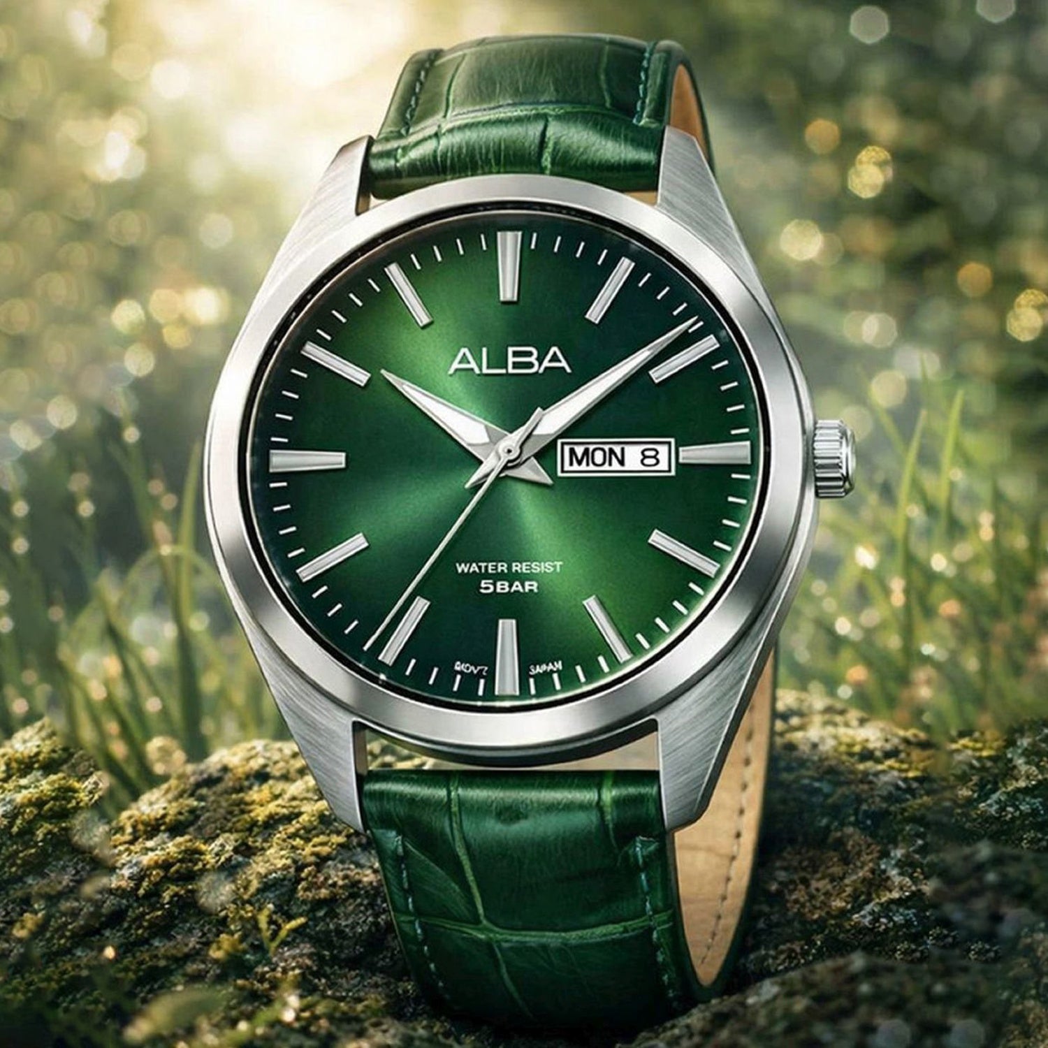 Prestige Men Quartz Green Dial Analog Leather Watch AJ6213X1