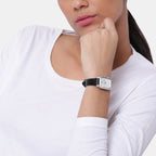 Women Quartz Mother Of Pearl Dial Analog Leather Watch AR11148