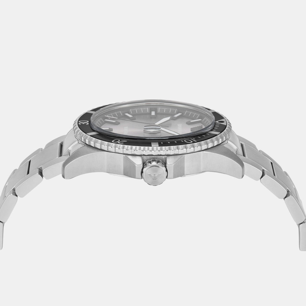 World Explorer Men Quartz Grey Dial Analog Stainless Steel Watch AR11683