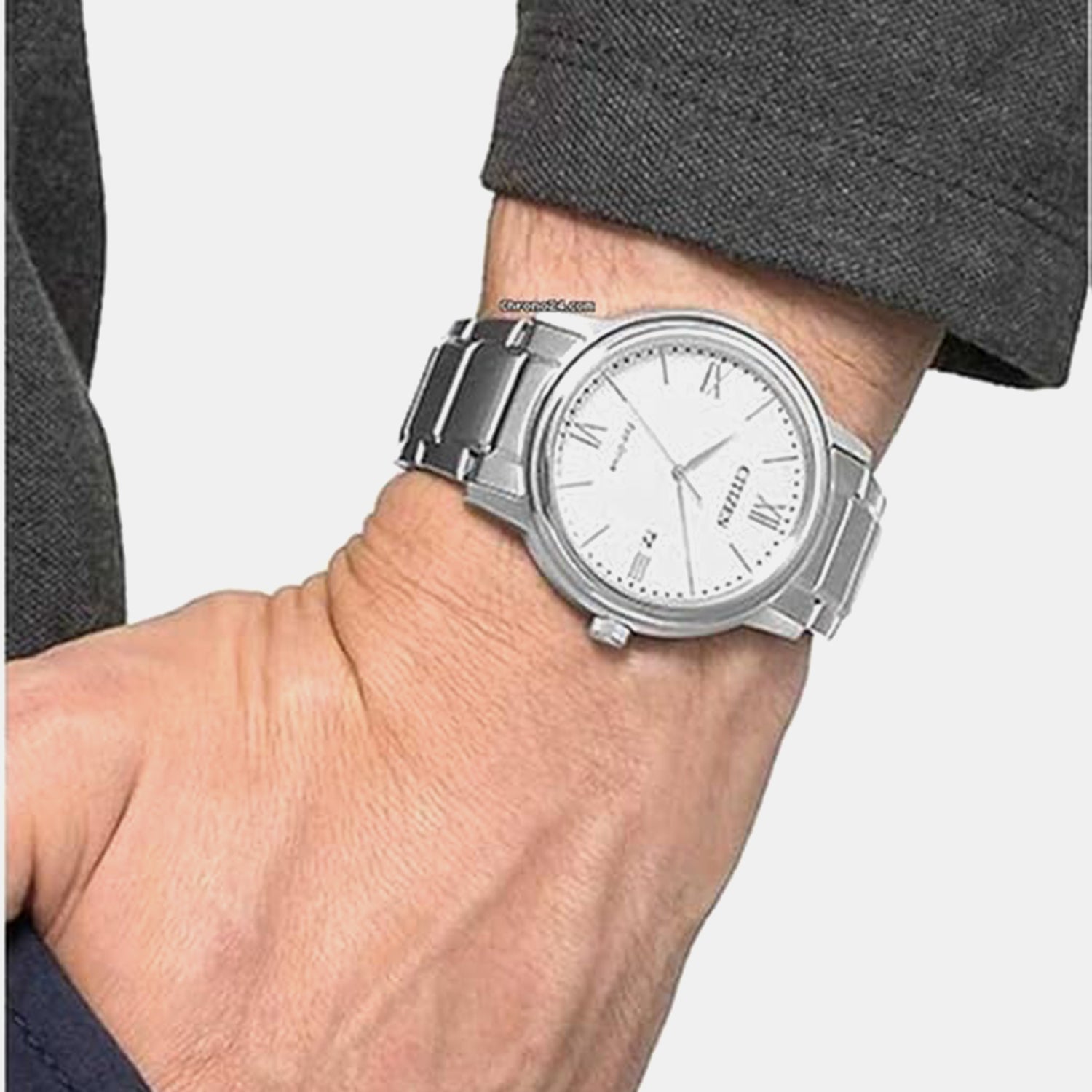 Men Quartz White Dial Analog Stainless Steel Watch AW1670-82A