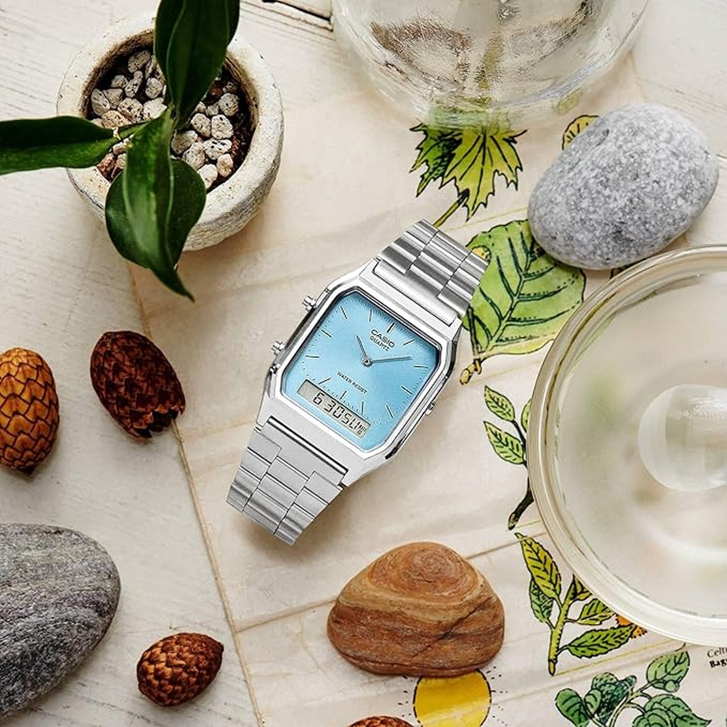 Vintage Unisex Quartz Ice Blue Dial Analog-Digital Stainless Steel Watch AD270