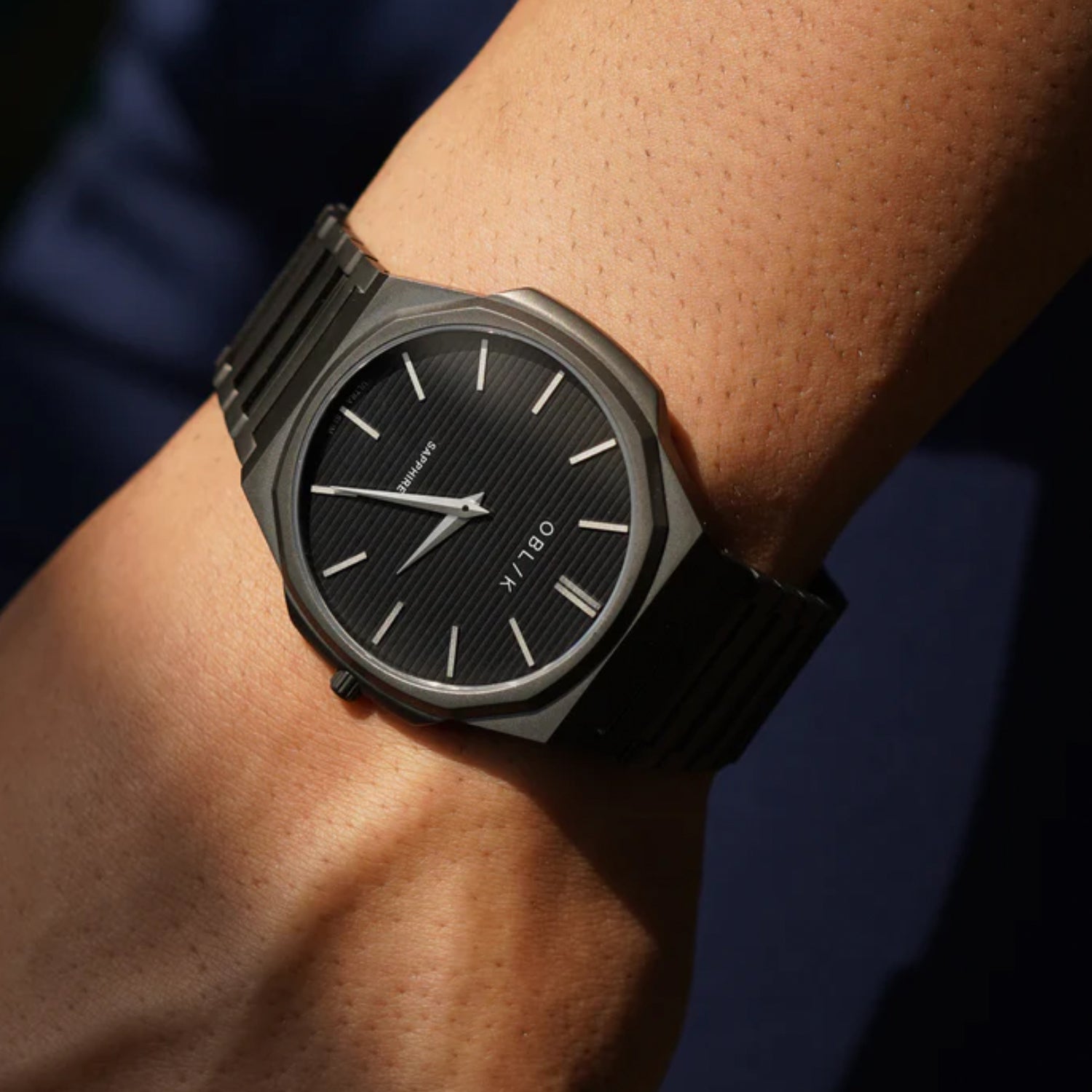 Blade Ultra Slim-GM Men Quartz Black Dial Analog Stainless Steel Watch