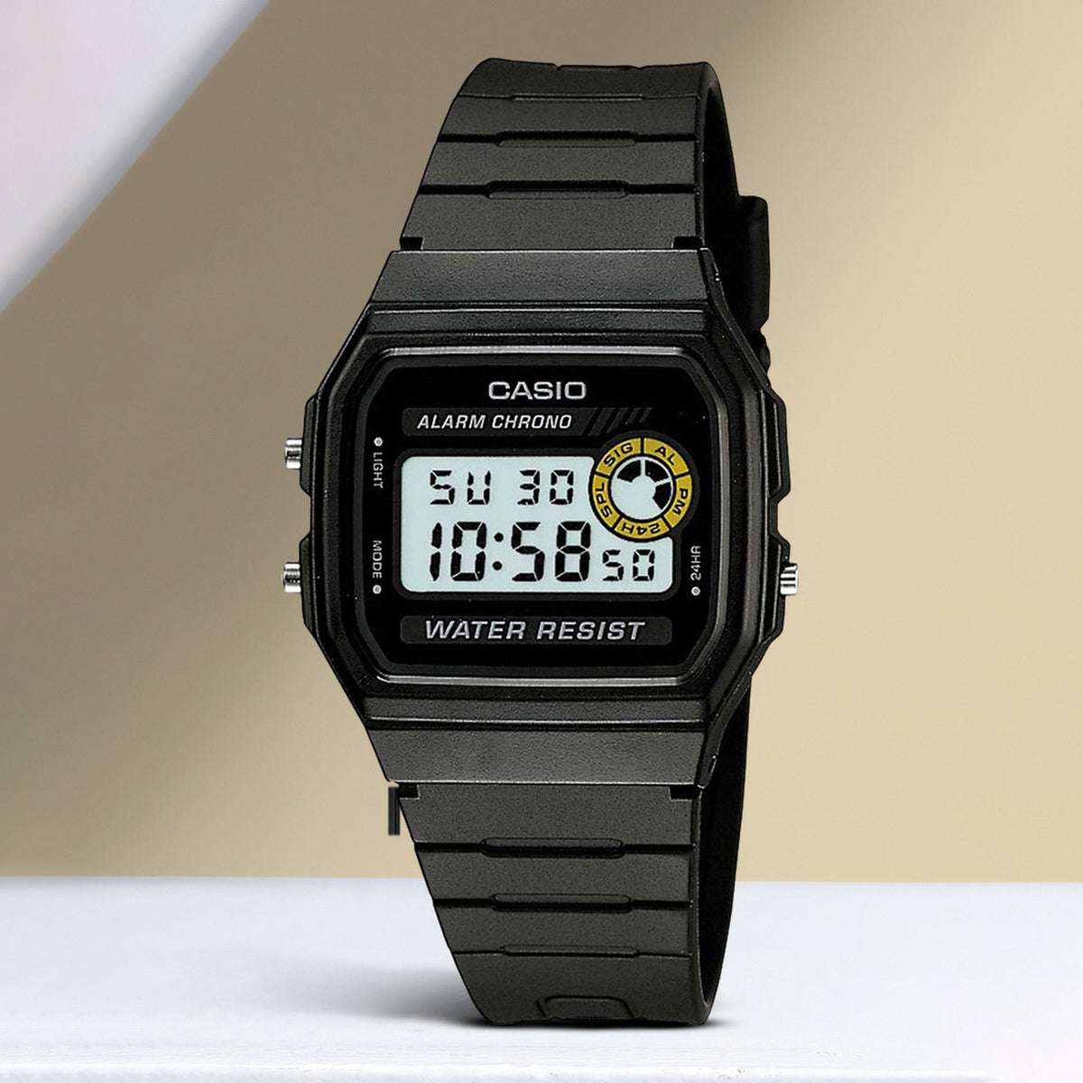 Youth Unisex Quartz Black Dial Digital Resin Watch D052