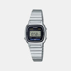 Vintage Women Quartz Black Dial Digital Stainless Steel Watch D089