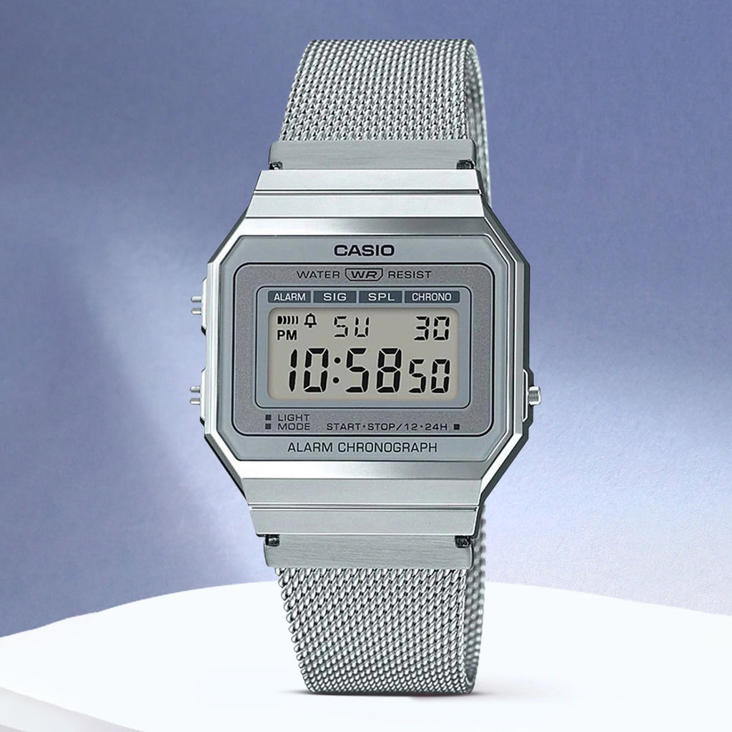 Vintage Unisex Quartz Silver Dial Digital Stainless Steel Watch D170