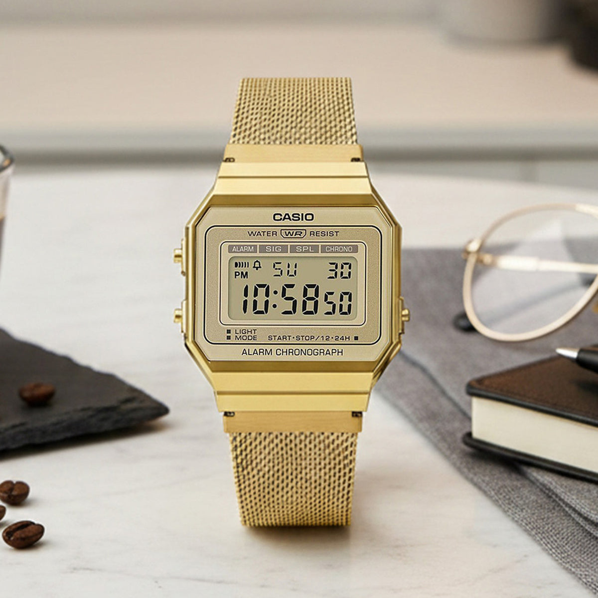 Vintage Unisex Quartz Gold Dial Digital Mesh Watch D171