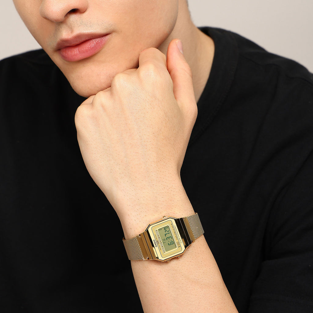 Vintage Unisex Quartz Gold Dial Digital Stainless Steel Watch D171