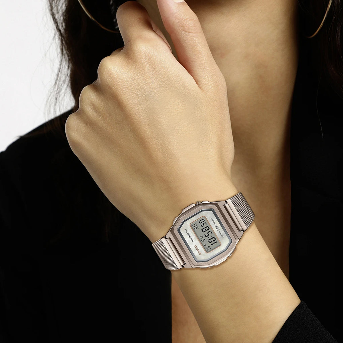 Vintage Unisex Quartz Rose Gold Dial Digital Mesh Watch D195