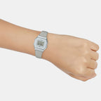 Vintage  Women Quartz White Dial Digital Leather Watch D287