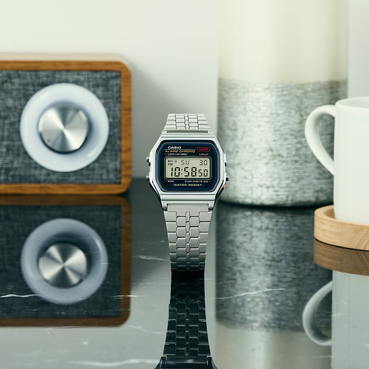 Vintage Unisex Quartz Black Dial Digital Stainless Steel Watch D338