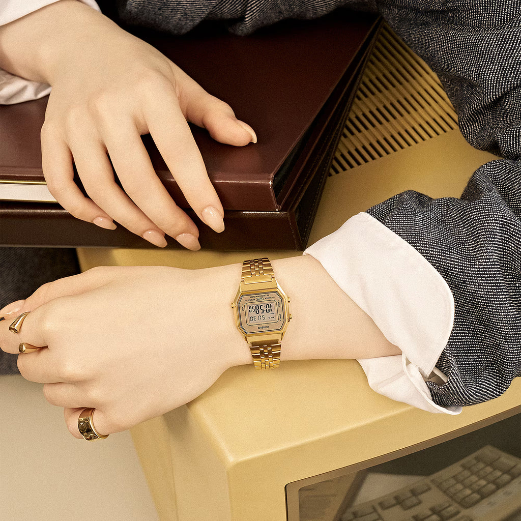 Vintage Women Quartz Gold Dial Digital Stainless Steel Watch D345