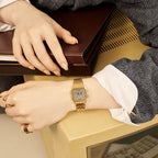 Vintage Women Quartz Gold Dial Digital Stainless Steel Watch D345