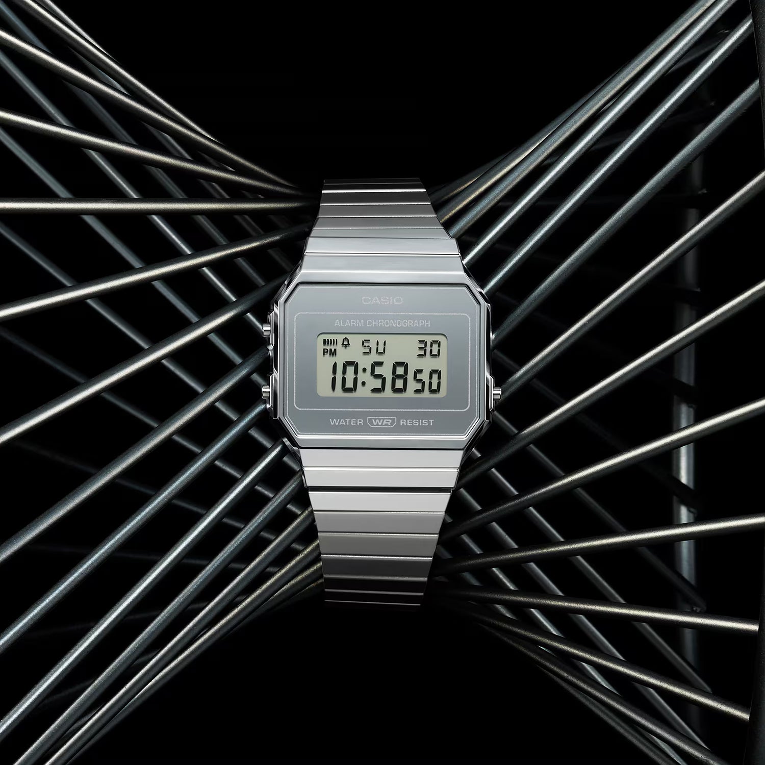 Vintage Unisex Quartz Silver Dial Digital Stainless Steel Watch D346