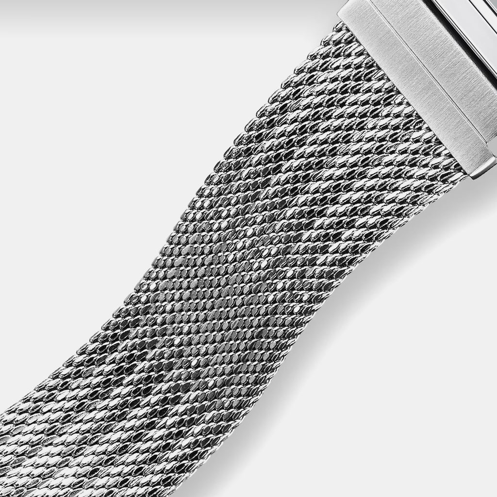 Unisex Quartz Silver Dial Digital Mesh Watch D414