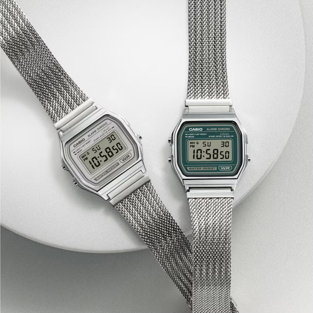 Vintage Unisex Quartz Grey Dial Digital Mesh Watch D414