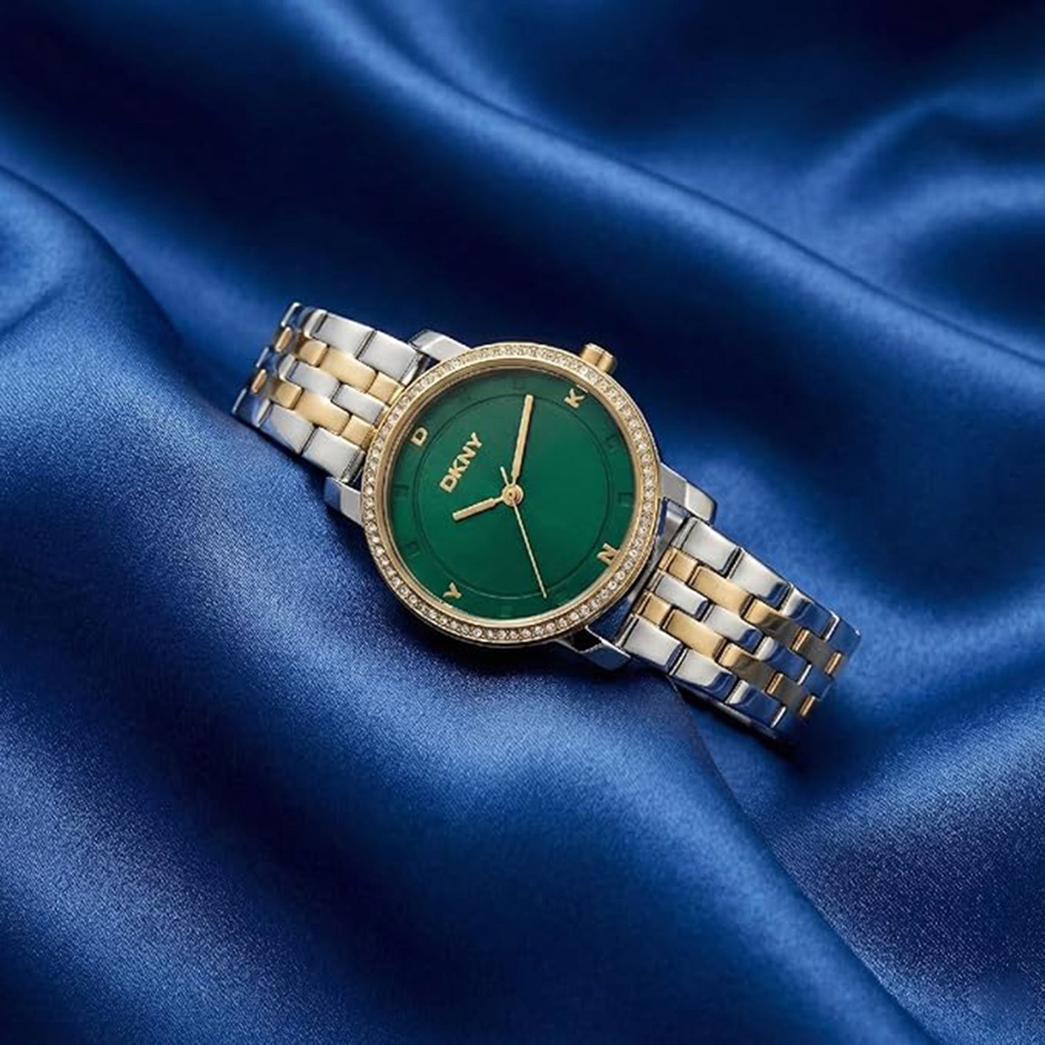 Astoria Glitz Women Quartz Green Dial Analog Stainless Steel Watch DK1L065M0075