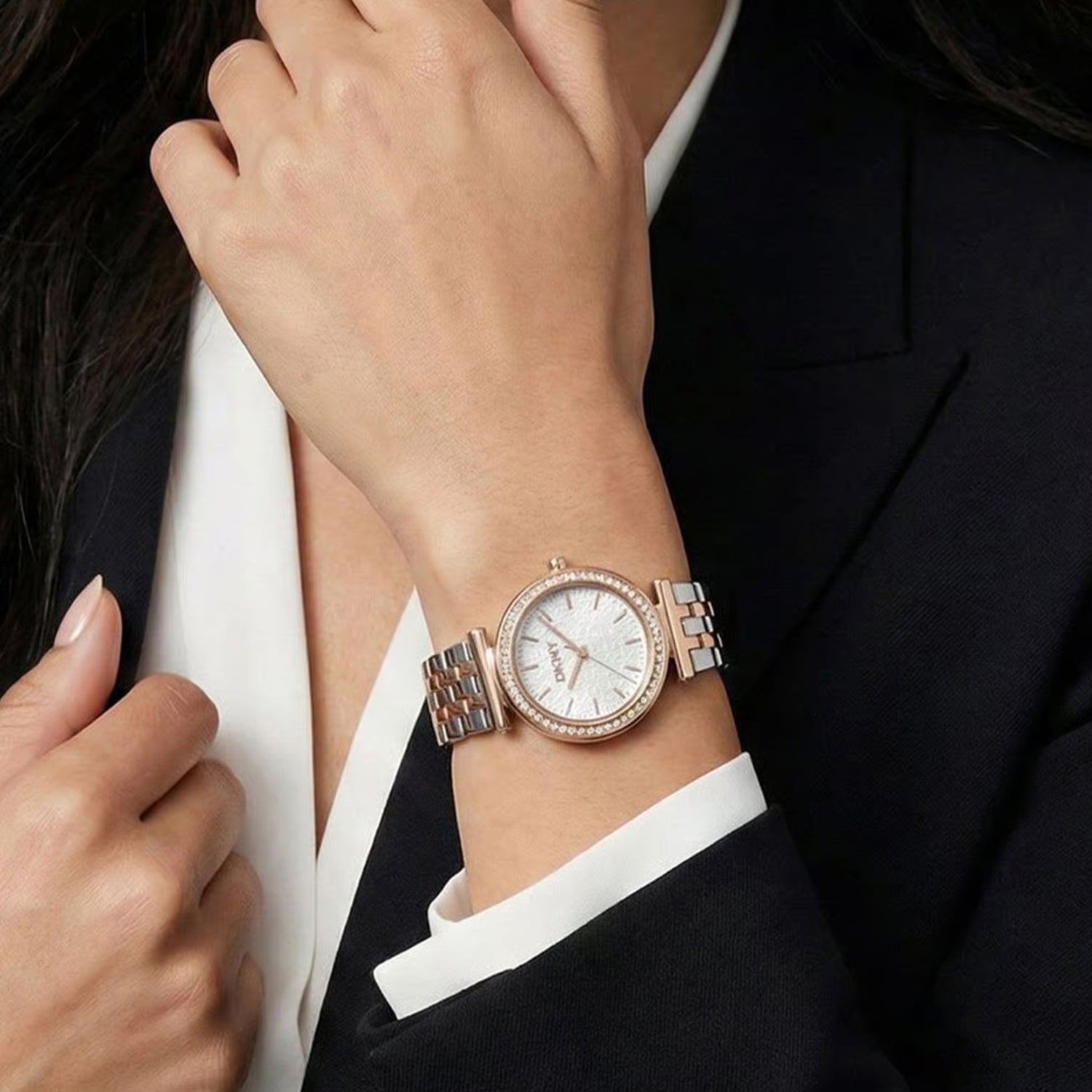 Evening Women Quartz Silver Dial Analog Stainless Steel Watch DK1L083M0105