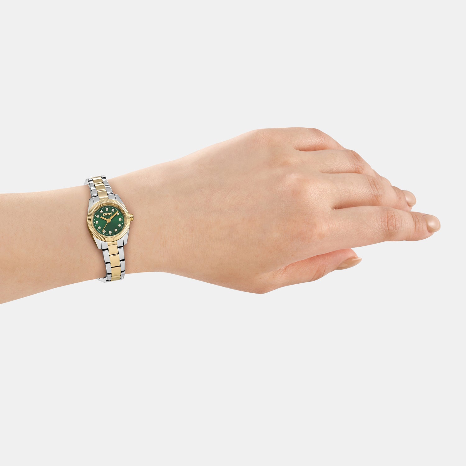 Women Quartz Green Dial Analog Stainless Steel Watch DK1L125M0055