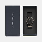 Classic Men Quartz Black Dial Analog Polyester Watch DW00100148