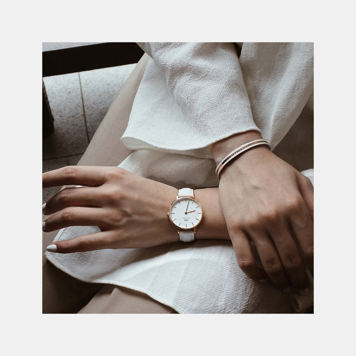 Petite Women Quartz White Dial Analog Stainless Steel Watch DW00100189