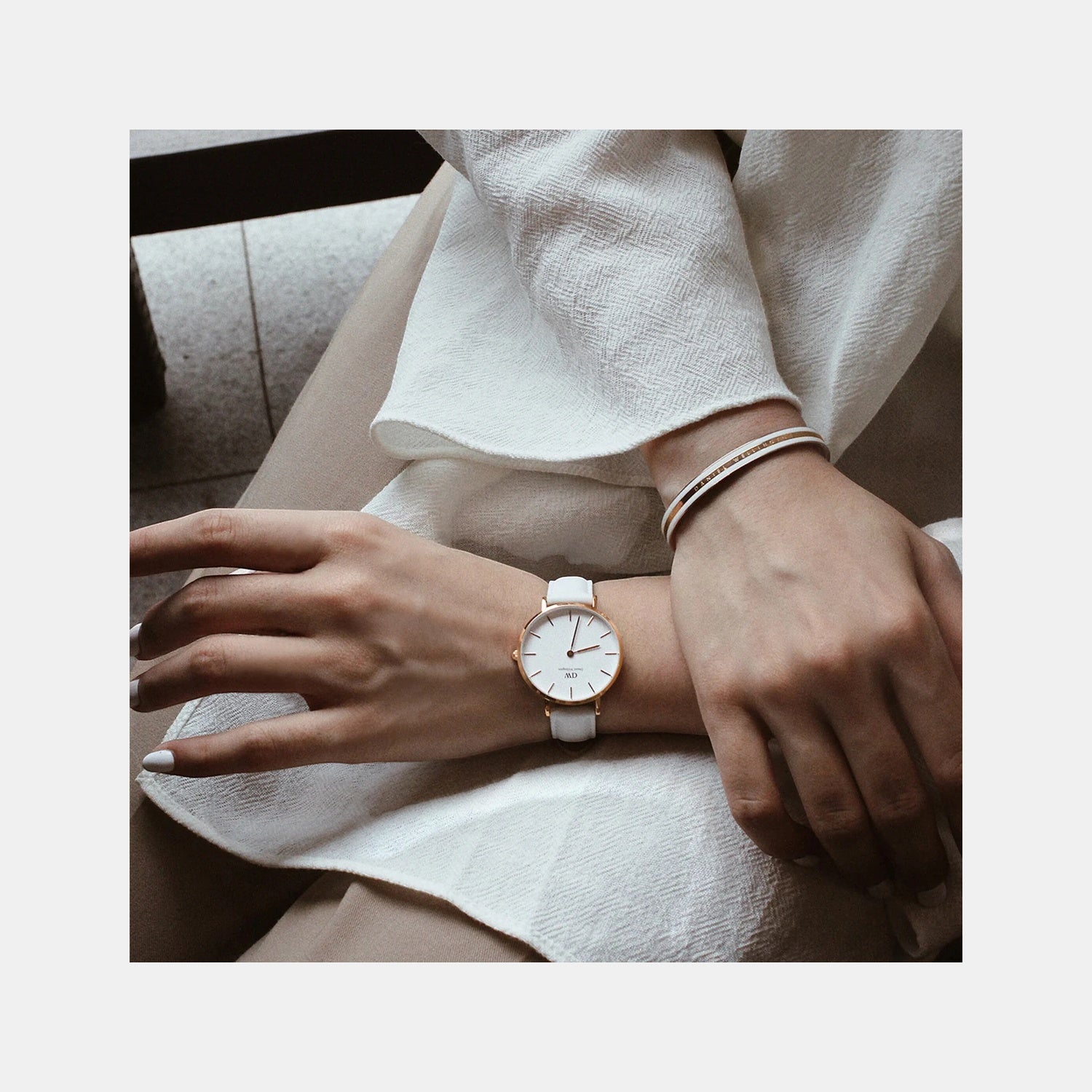 Petite Women Quartz White Dial Analog Leather Watch DW00100189