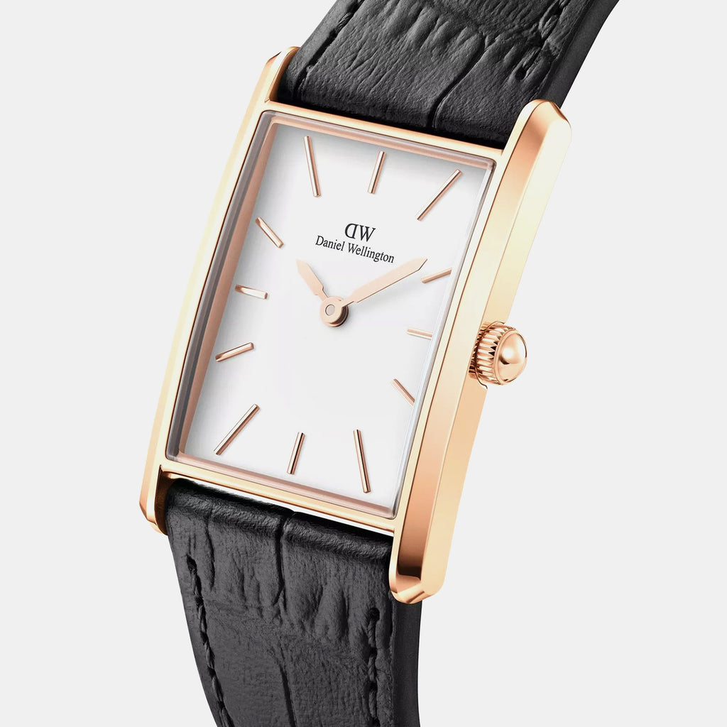 Tank Women Quartz White Dial Analog Leather Watch DW00100698