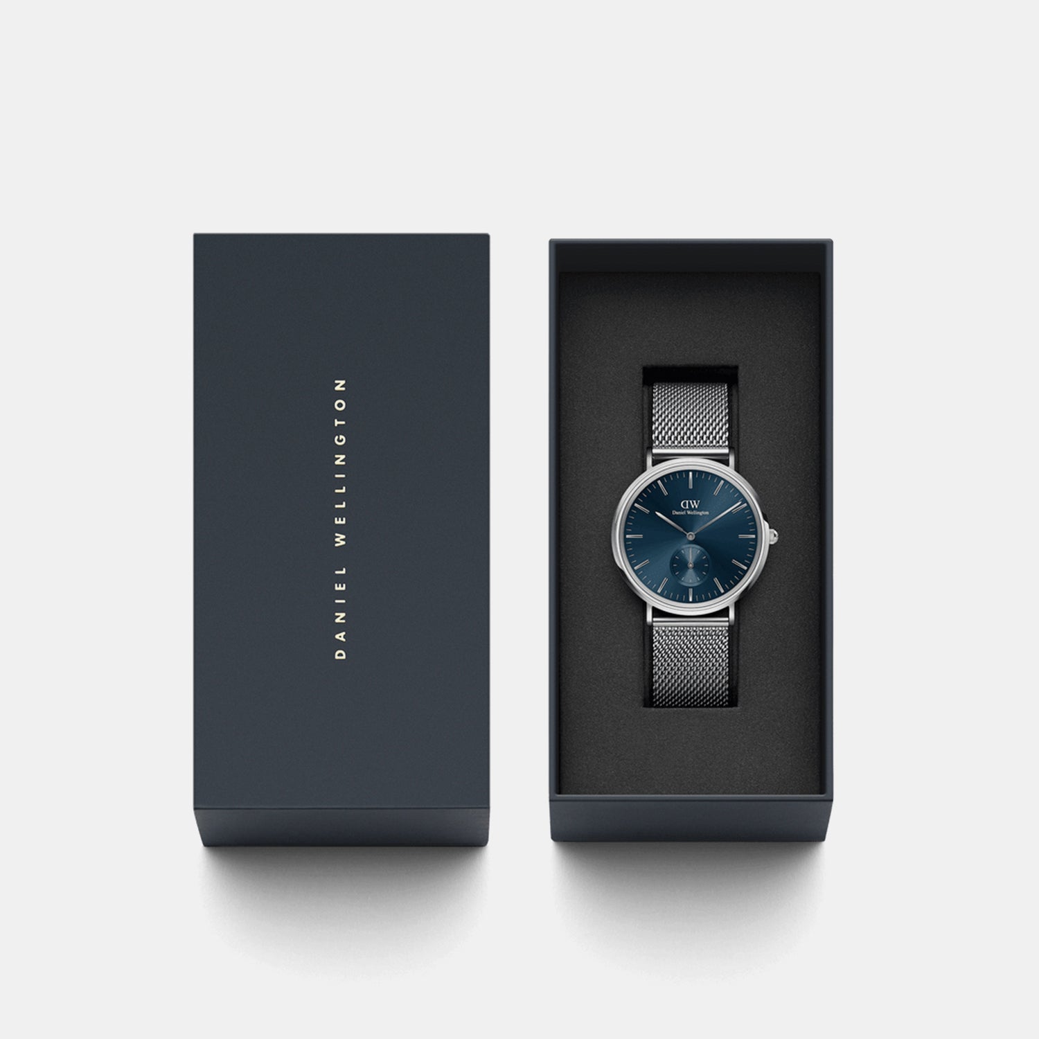 Classic Men Quartz Blue Dial Analog Stainless Steel Watch DW00100710K