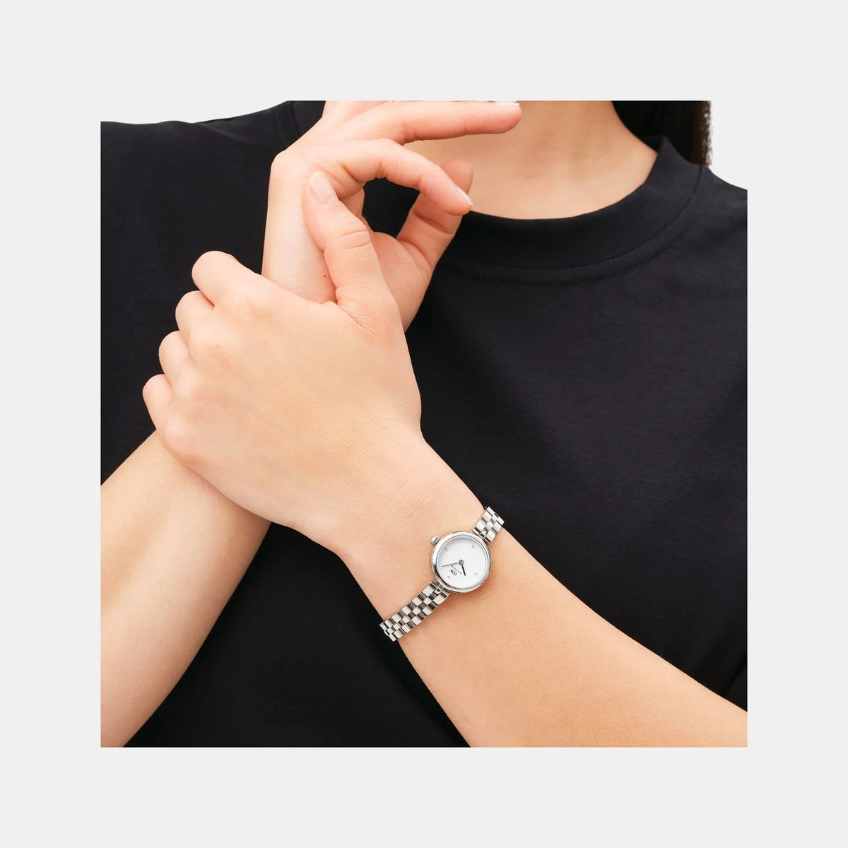 Elan Women Quartz White Dial Analog Stainless Steel Watch DW00100716K