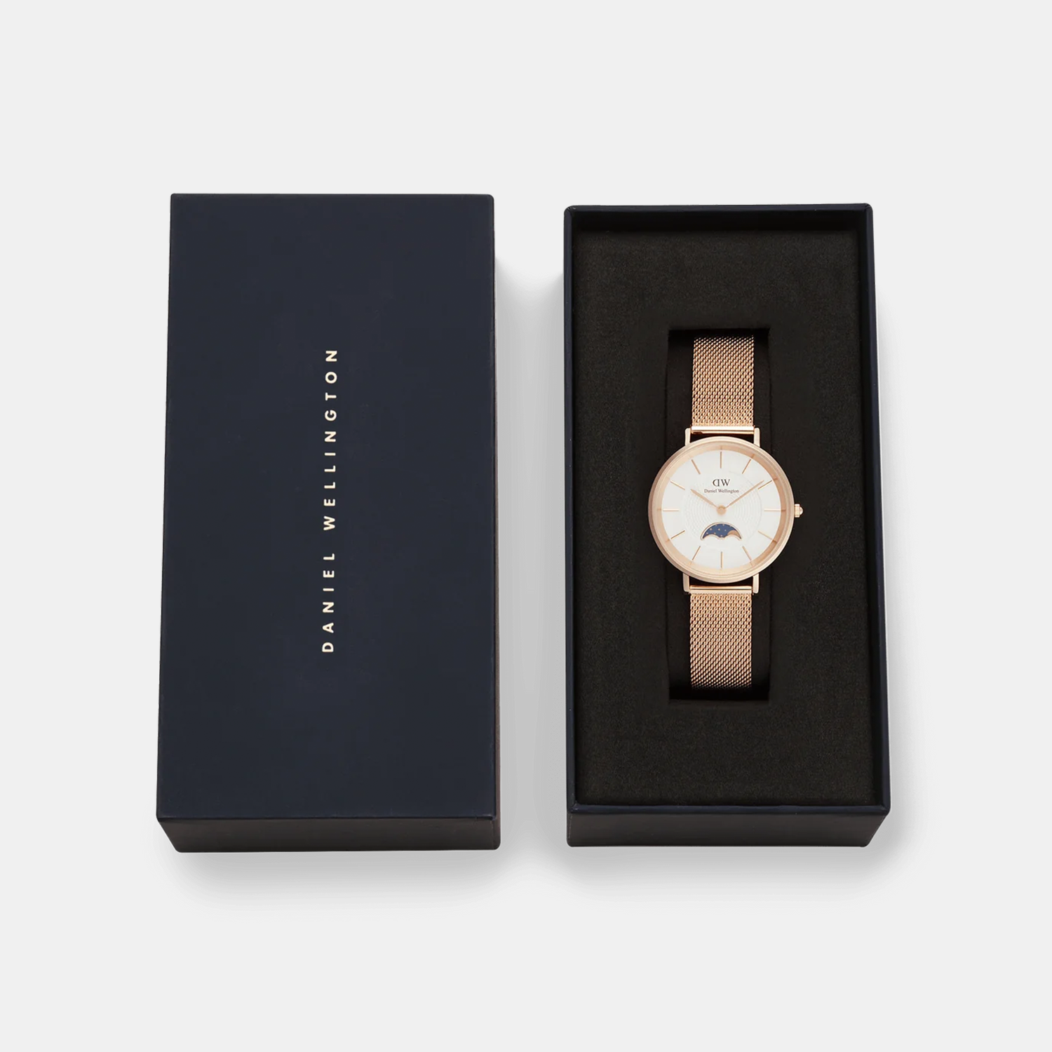 Daniel Wellington Round Quartz Analog Women watch